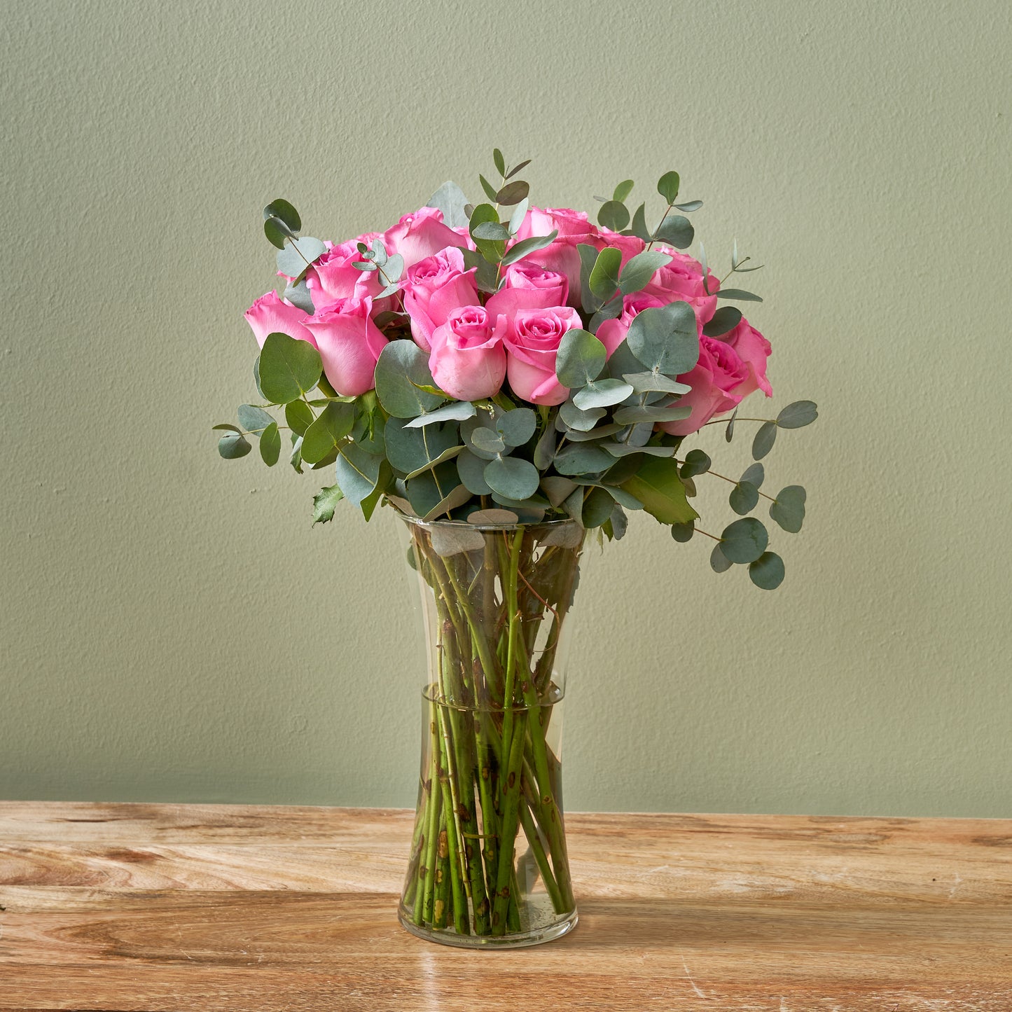25 Pink Roses in a Vase