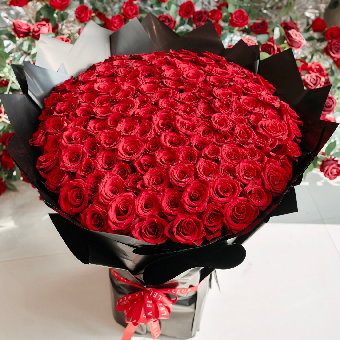 200 Red Roses Bouquet