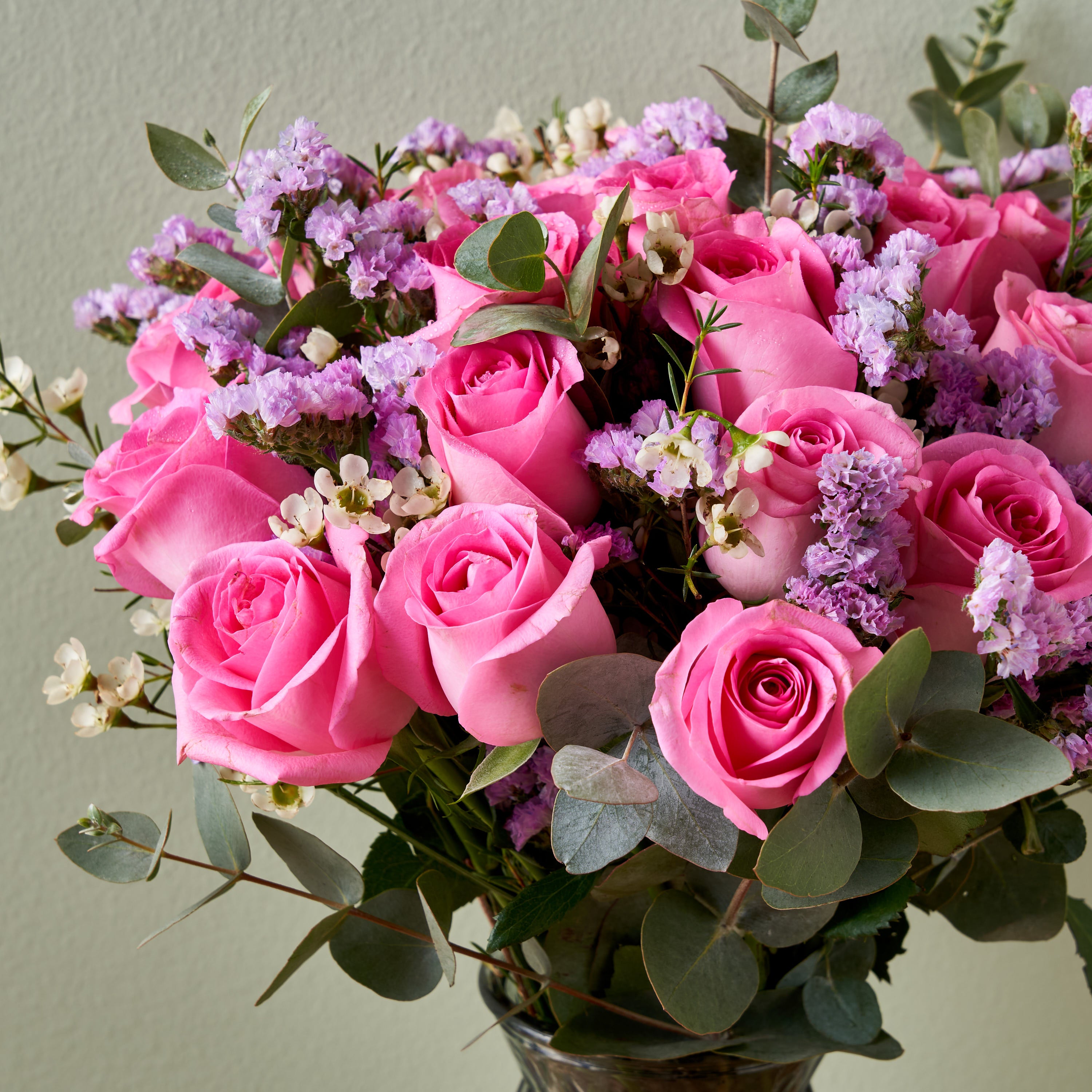 25 Pink Roses in Vase