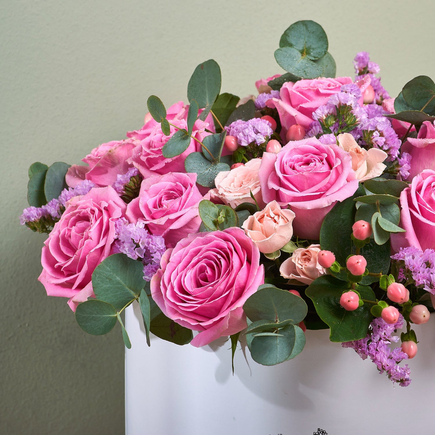 &quot;Be Mine&quot; Mixed Pink Roses Flower Box
