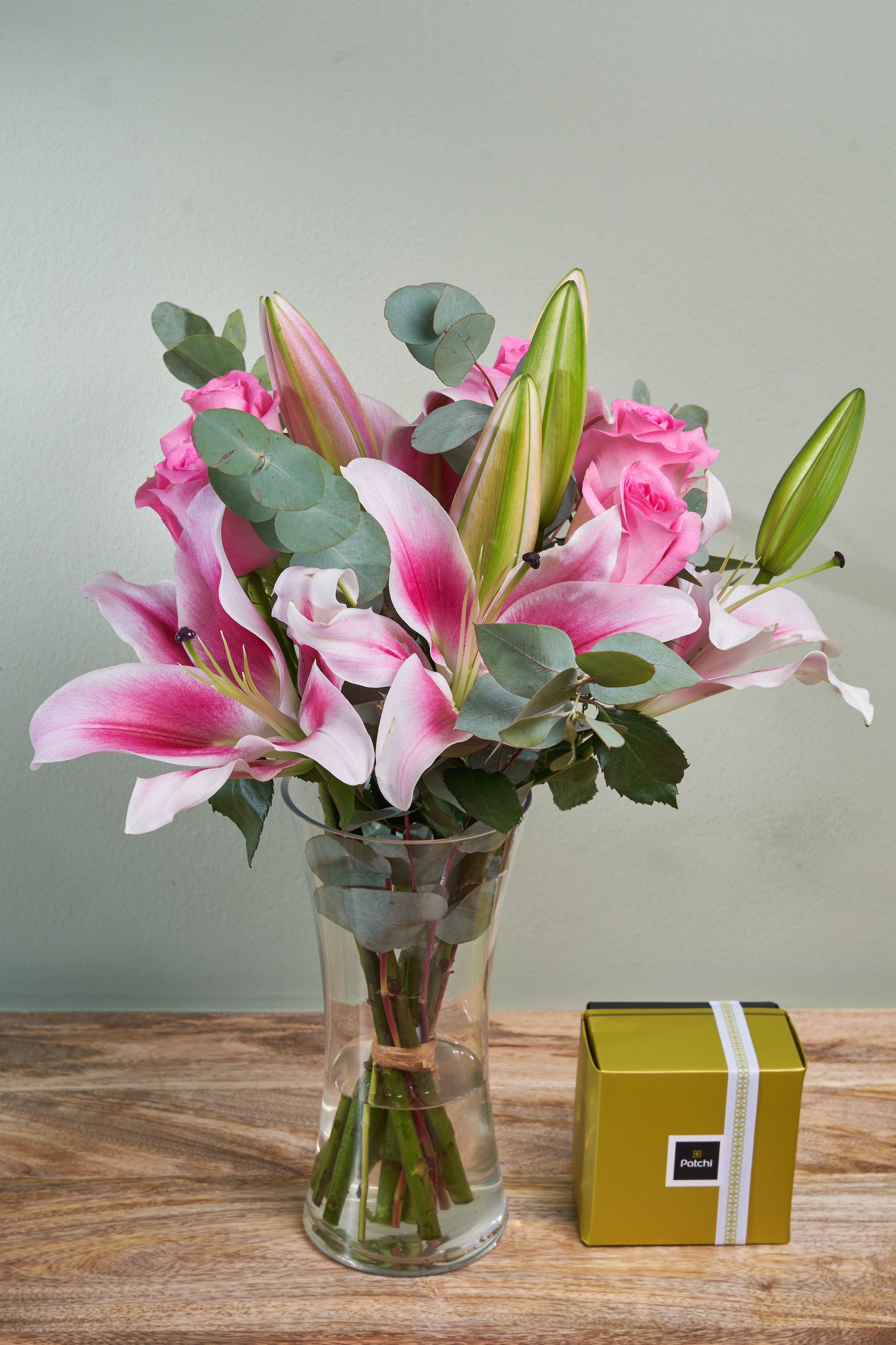 &quot;Beau&quot; Pink Lilies &amp; Roses + Patchi Chocolates 250g