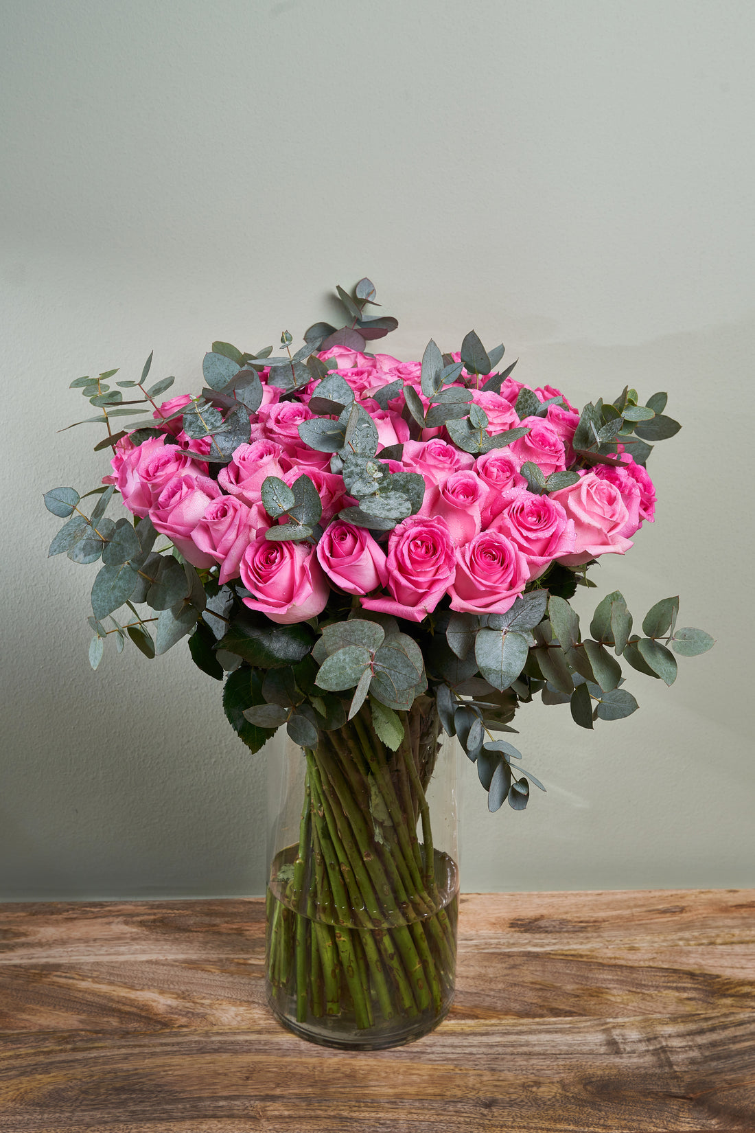 50 Pink Rose in a Vase