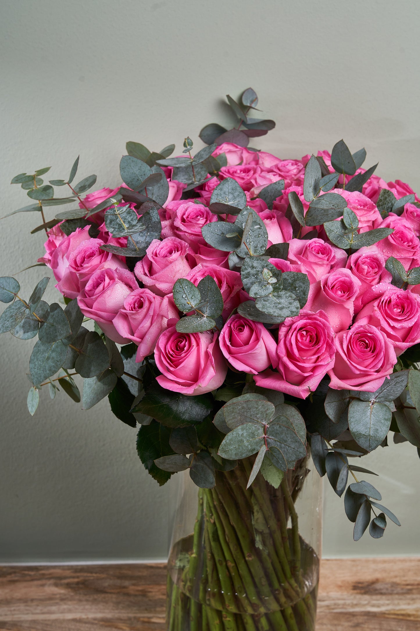 50 Pink Rose in Vase