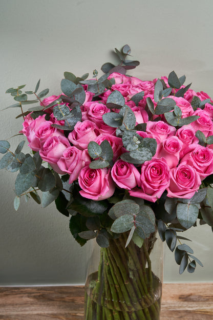 50 Pink Rose in Vase