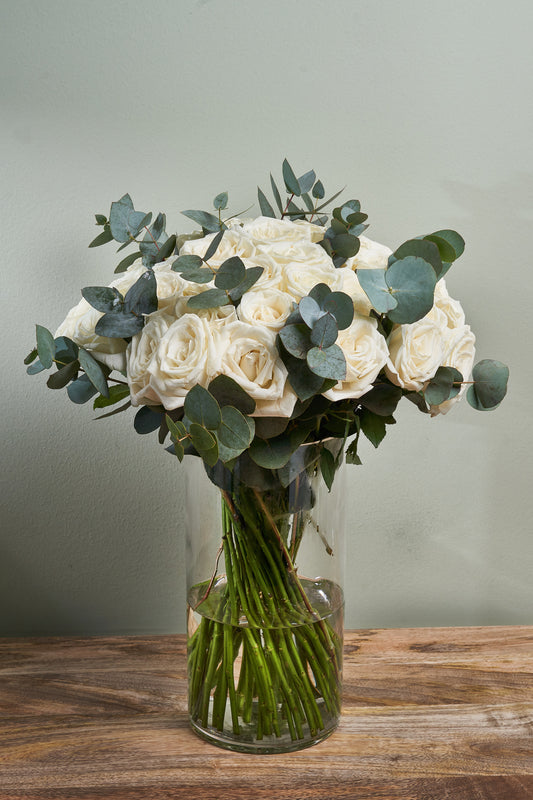 50 White Roses in Vase