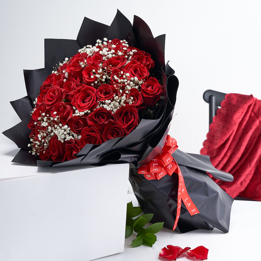 &quot;Black Beauty&quot; Red Roses