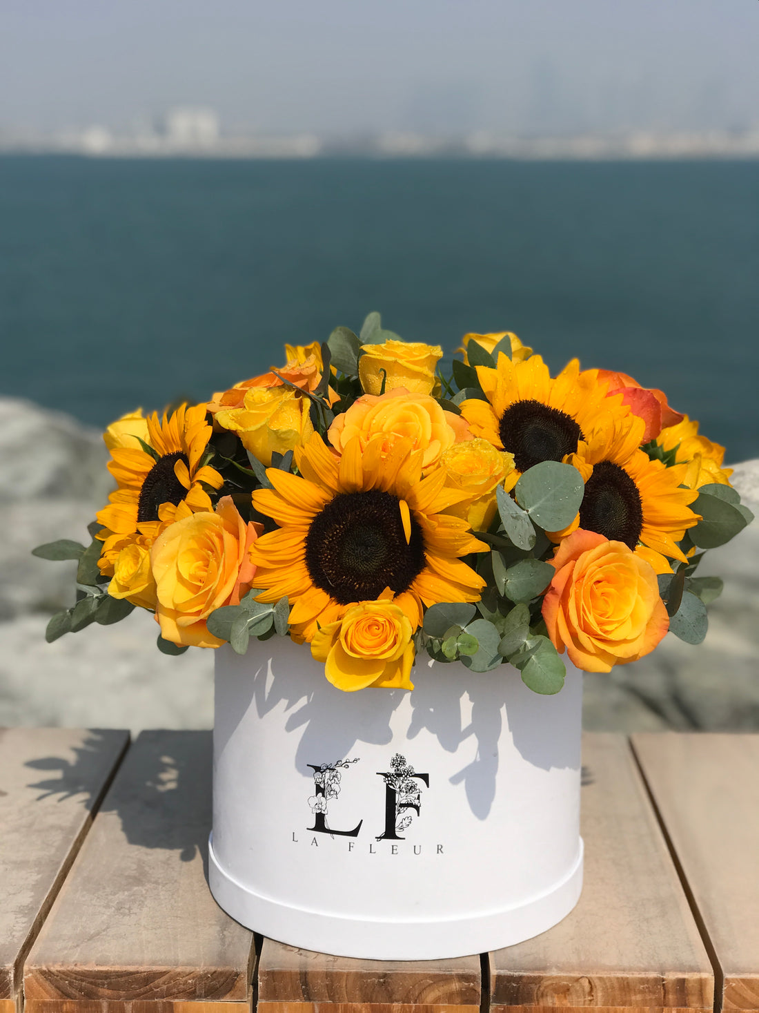 &quot;Amber&quot; Sunflowers &amp; Roses Flower Box