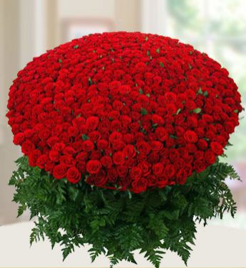 &quot;Paradise&quot; Roses in a Basket