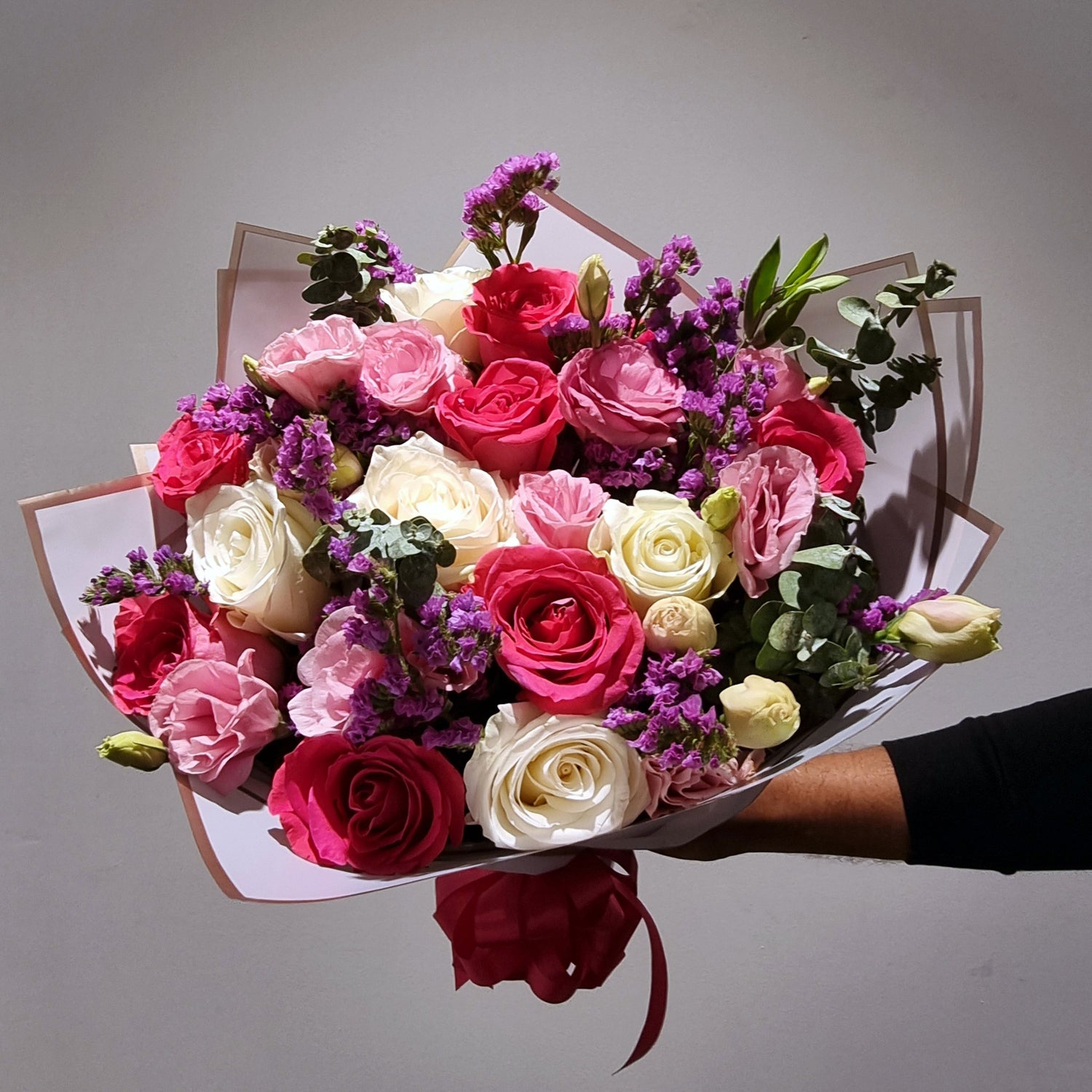 &quot;Regal Bouquet&quot; Lisianthus &amp; Roses Bouquet